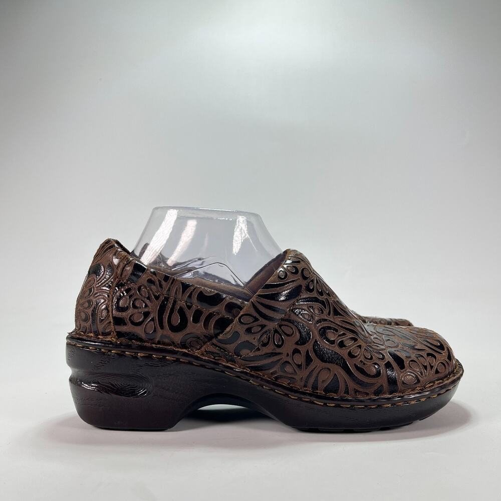 B.O.C. Peggy Brown Tooled Leather Platform Slip On Clogs BC6630 Women's Size 9